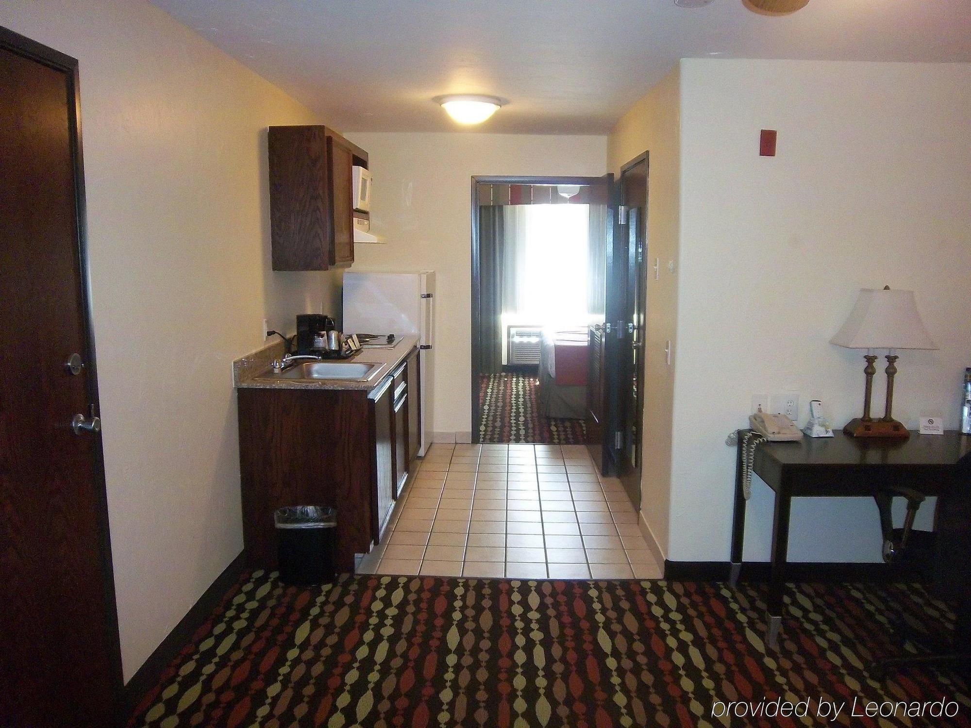 Best Western Greentree Inn & Suites Moore Exterior foto