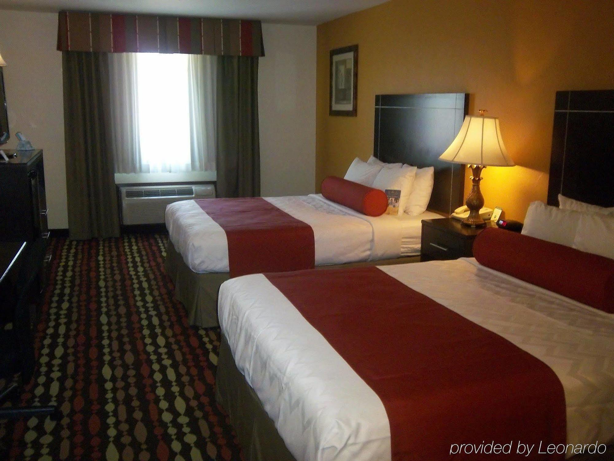 Best Western Greentree Inn & Suites Moore Exterior foto